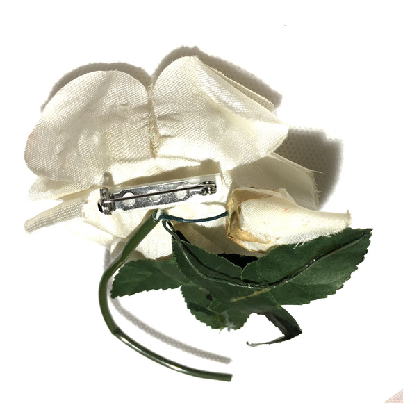 Camellia Flower Pin, Coco's favorite flower! - Picture 5 of 9